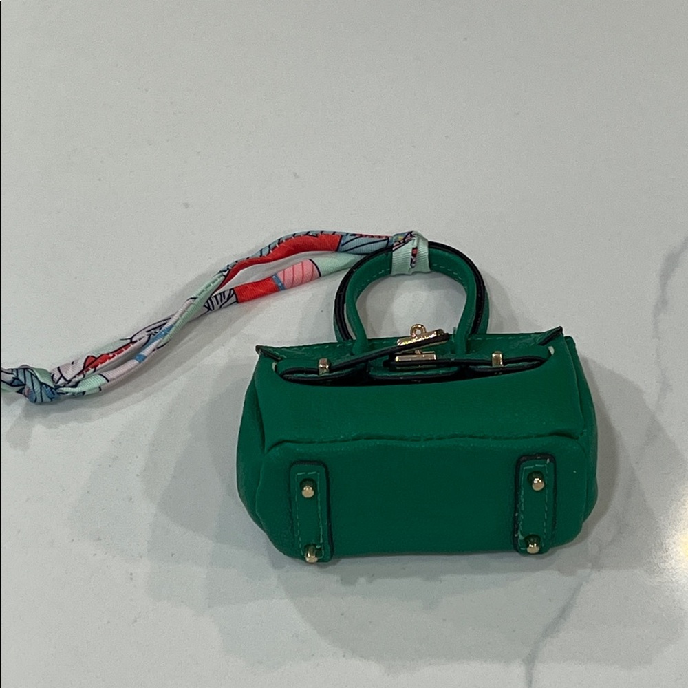 💚SO. Cute Mini Bag Charm!!! - Picture 10 of 16